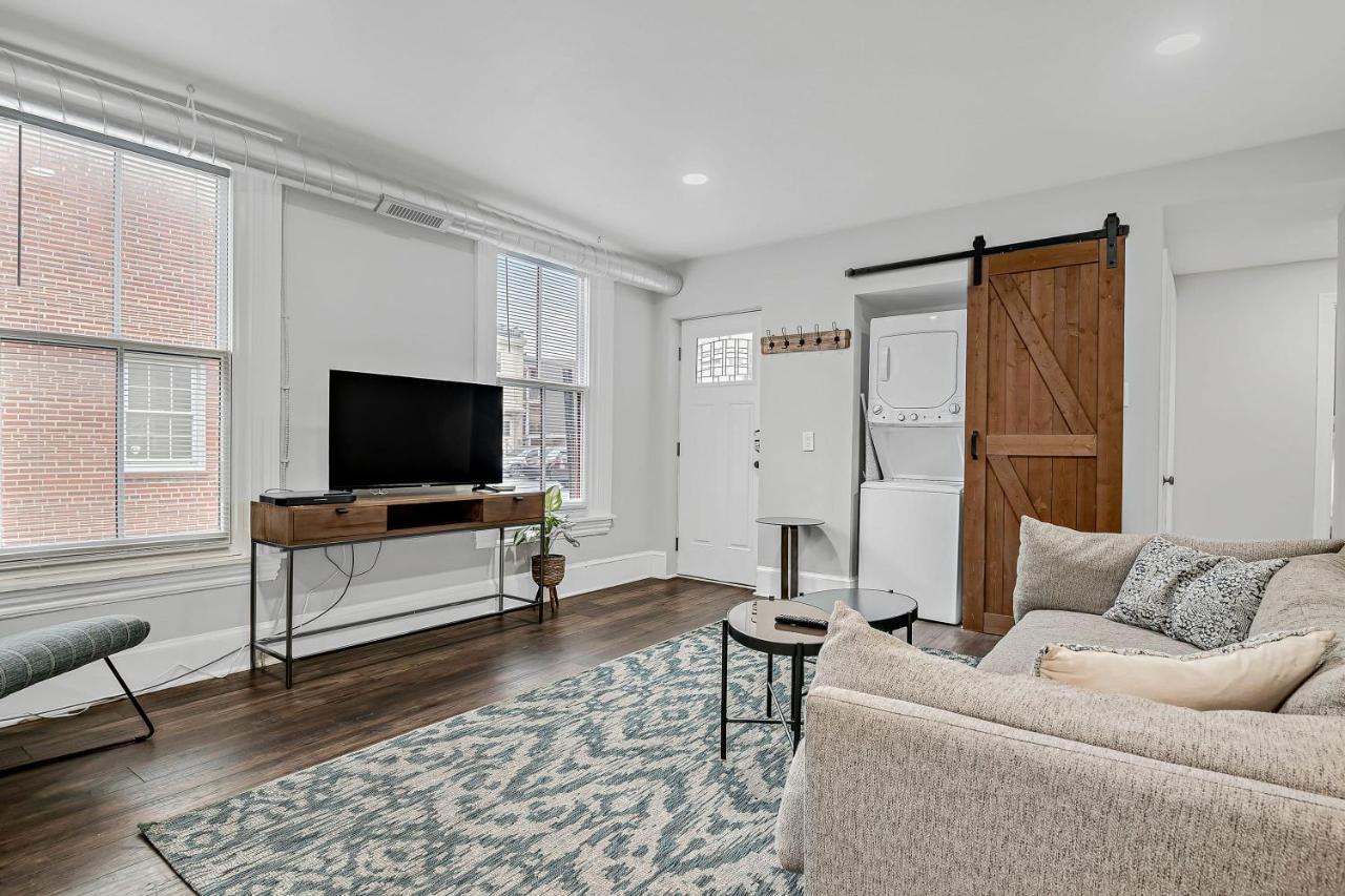 Ferienwohnung Fashionable 2Br In Downtown Location W Work Area Harrisburg Exterior foto